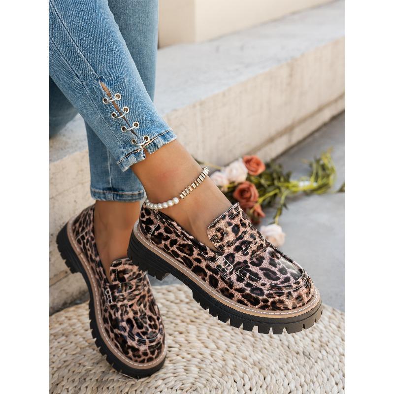 New Style Thick-soled Large-size Leather Belt Buckle Retro Women's Single Shoes