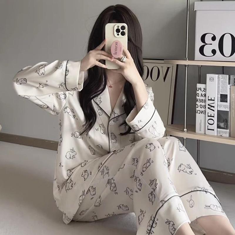 Spring And Summer Simple Wind Ice Silk Three-Piece Set Short-Sleeved Pajamas Women'S Bunny Printed Loungewear Set