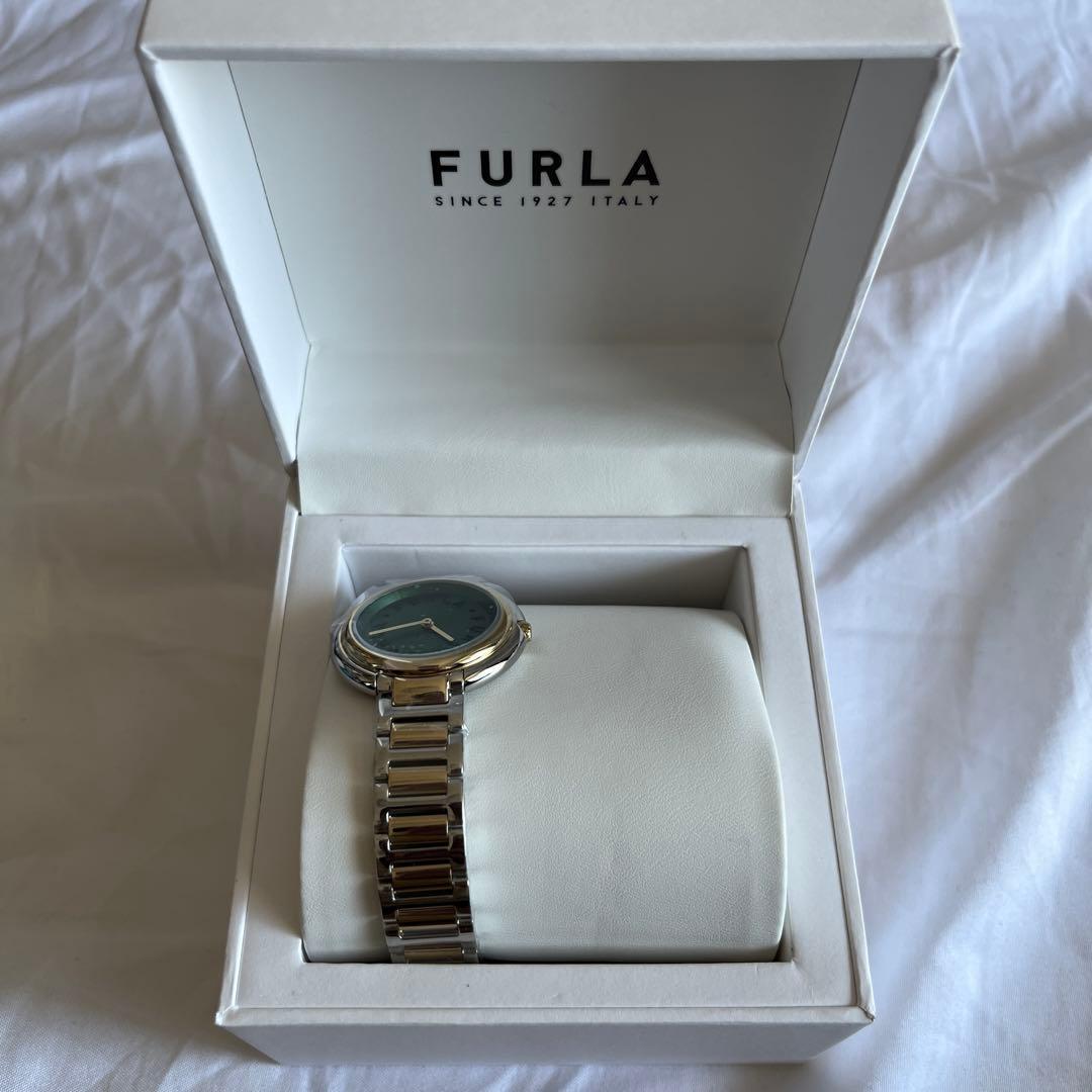 Used FURLA icon shape green WW00031010L4