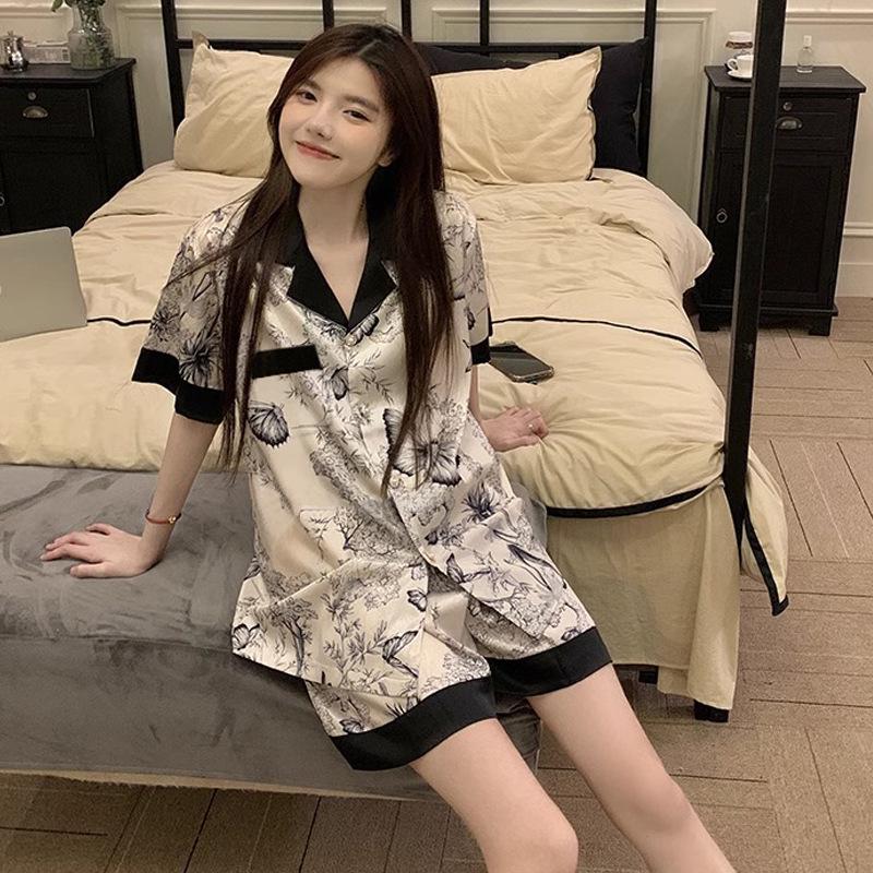 Women's Summer Pink Stripe Ice Silk Short Sleeve Pajama Set for Indoors and Outdoors