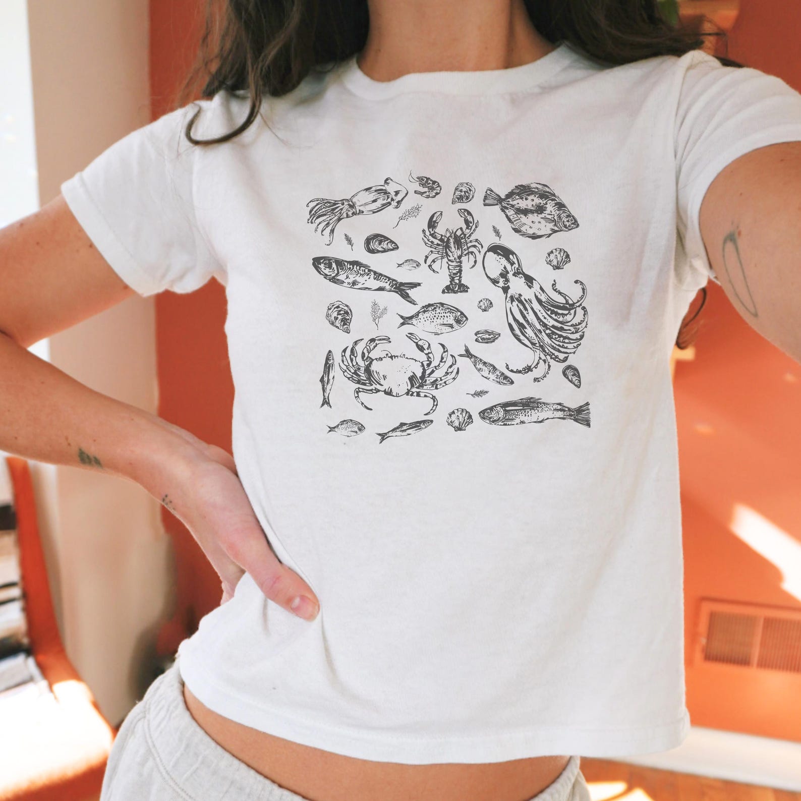 Y2K Ocean Baby Tee: Vintage 90s Sealife Crop Top L