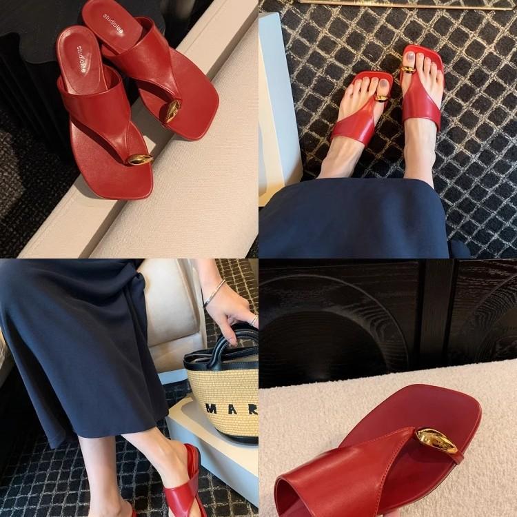 Sheepskin version of grape mother, the same herringbone metal cover toe leather slippers, women's summer wear square head low heel cool slippers