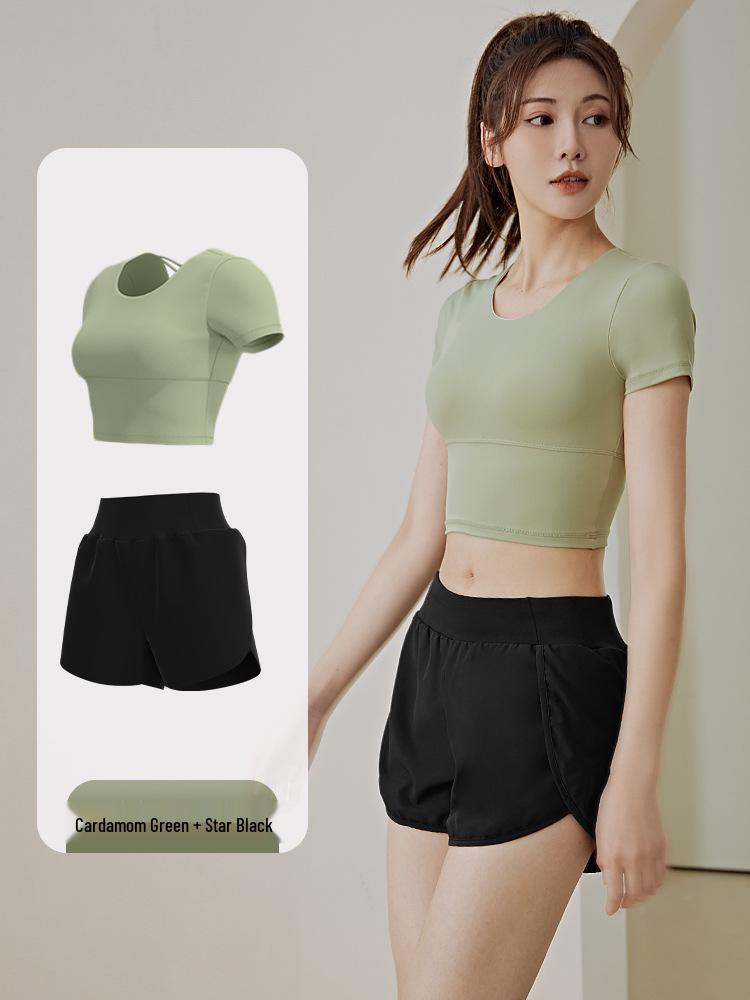 Damen Schnelltrocknendes Yoga-Set: Gepolstertes Kurzarm-Top & Enge Shorts für den Sommer