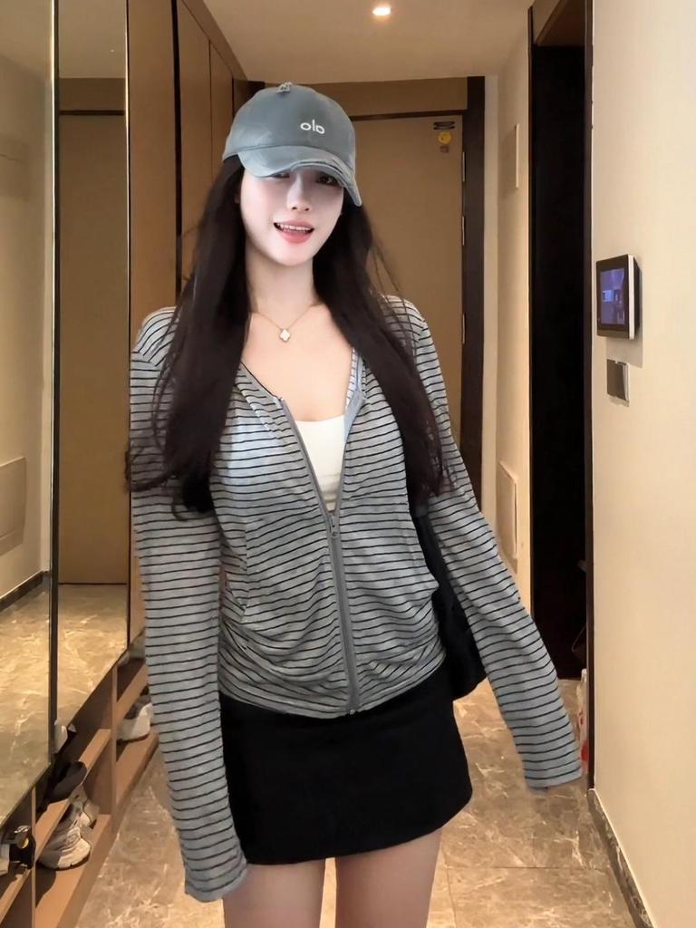 Women's Striped Zip-Up Hooded Cardigan - Long Sleeve Casual Autumn Top