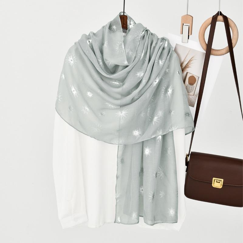 

Новый весенне-осенний женский длинный шарф из шелка с принтом одуванчиков и серебристым напылением, декоративный универсальный шарф, длинный шелковый шарф, подарочная шаль 180*77cm