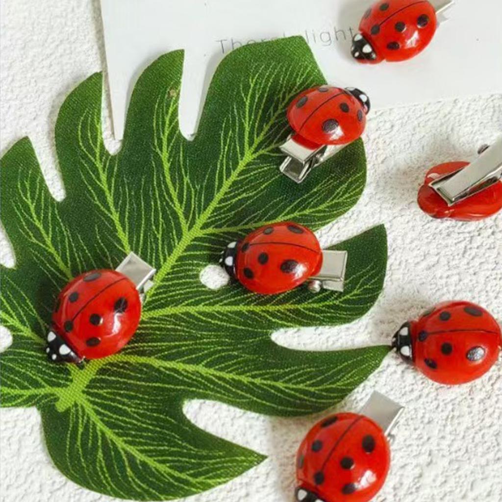 Ensemble de 10 pièces de pinces à cheveux tendance et mignonnes abeille coccinelle transfrontalières mini accessoires épingles à cheveux pour étudiants en gros amusant