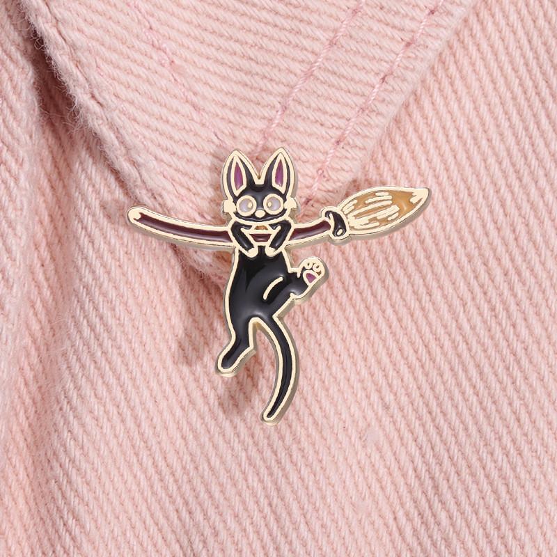 Chic Cat Black Lapel Pin Stylish Alloy Brooch Perfect For Decoration And Giving Gift