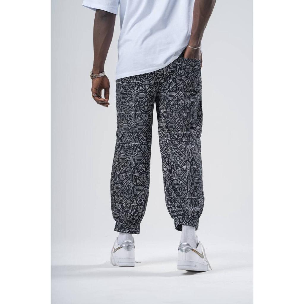 Unisex Shawar With Elastic Waist.