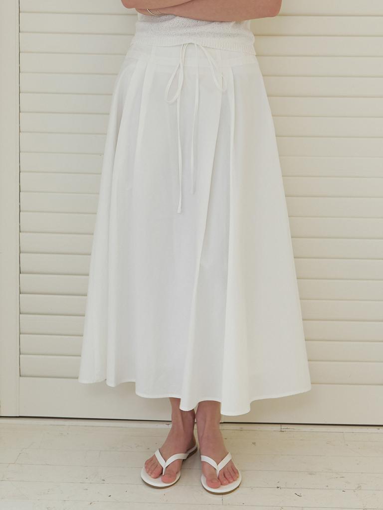 Liel Via Flare Skirt (White)
