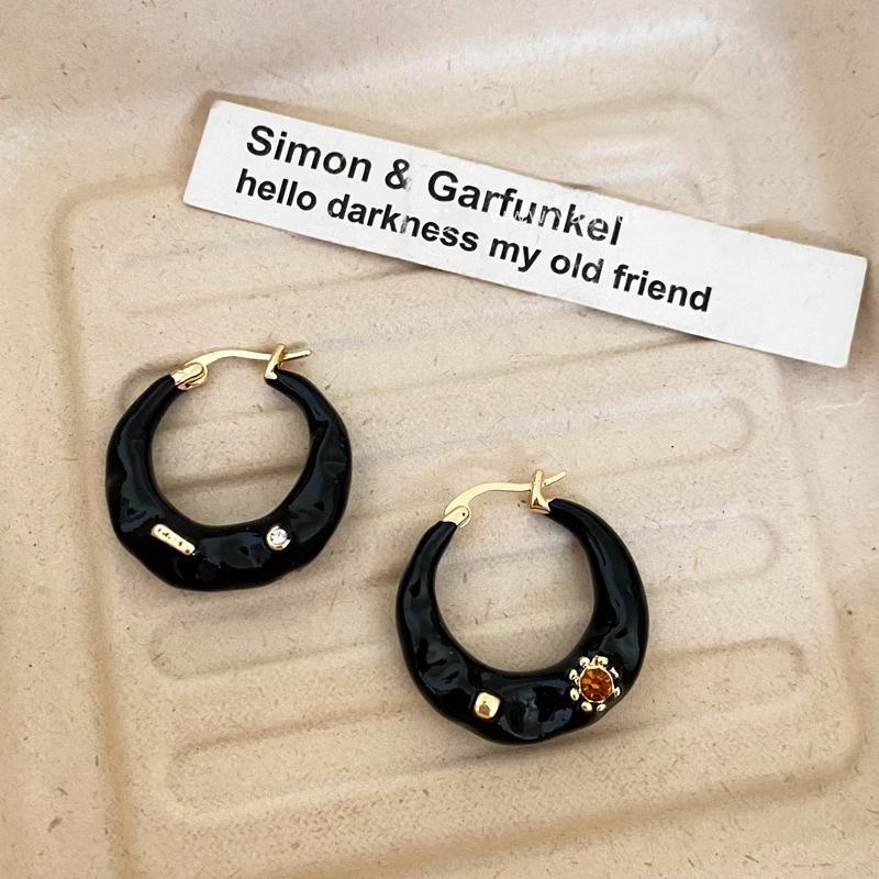 Hong Kong Retro Sunflower Earrings: Light Luxury Irregular Circle Enamel Drip Design for Women