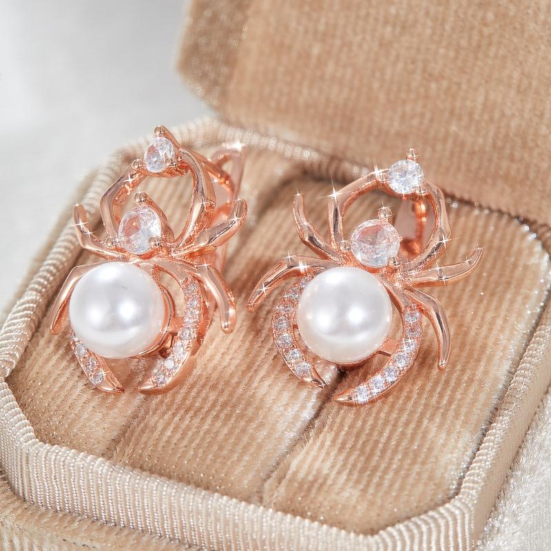 Gothic Punk Spider Earrings for Women Cute Exquisite Retro Hip-hop Party Zircon Halloween Gift Accessories