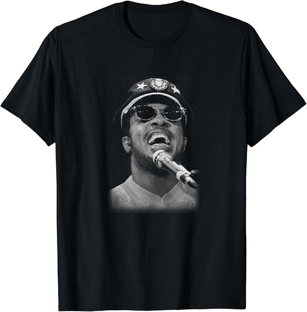 

Stevie Wonder Performing Live By Stephen Wright TShirt Unisex T-Shirt XXL