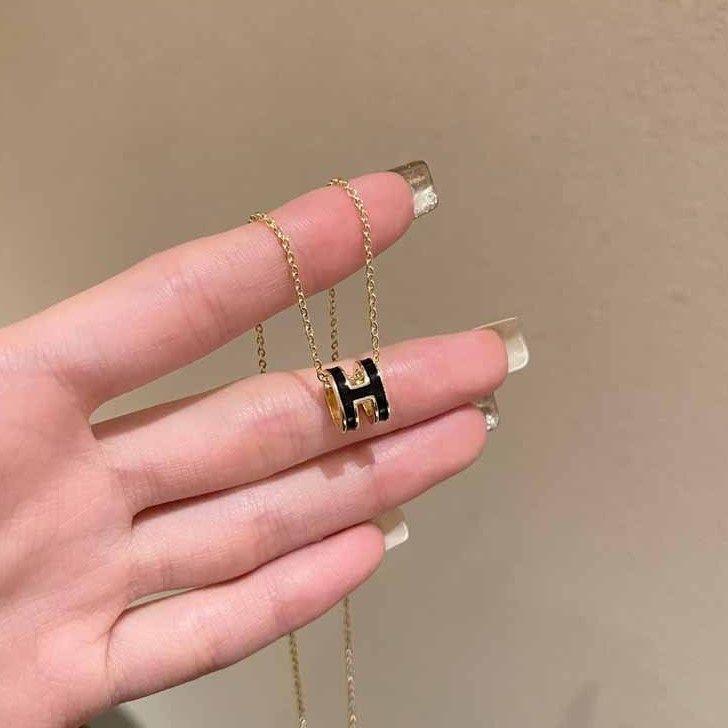 H Letter Pendant Necklace Women's Ins Light Luxury Niche Design High Sense Temperament Student New Internet Celebrity Collarbone Chain
