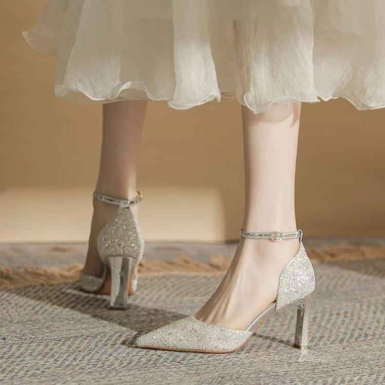 Baotou Hollow High Heels Damen Frühling und Herbst Feiner Absatz Spitz Pailletten Perlenkette Einzelne Schuhe Damen