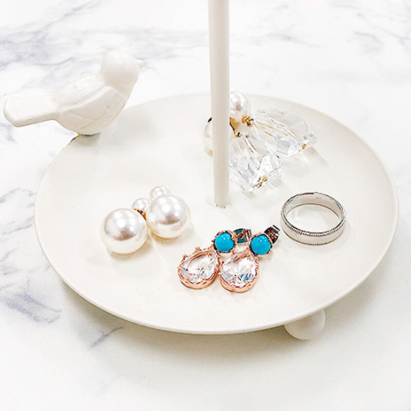 Dove Jewelry Hanger Ivory