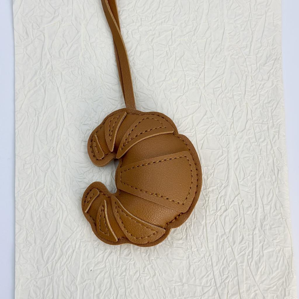 Cross-border Simulated Leather Leather Handmade Croissant Bag Buckle Pendant Pendant Handmade Bag Pendant Factory Wholesale
