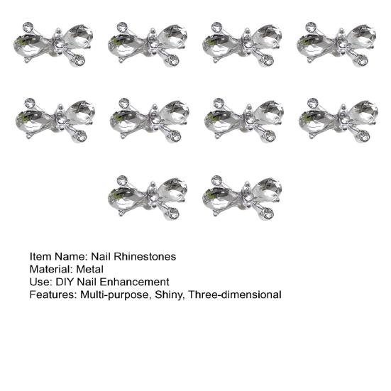 Schöner Nagelschmuck, dekorative Paste, einfach Nagelschönheit