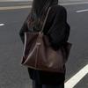 Retro Damen-Tote mit großem Fassungsvermögen: 2025 Herbst/Winter College-Student Lässige Pendler-Schultertasche
