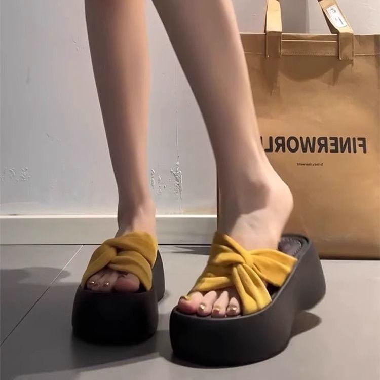 

2025 summer new flat bottom half tray versatile Internet celebrity soft bottom slippers spring and summer wear women s bag head drag 40 жёлтый