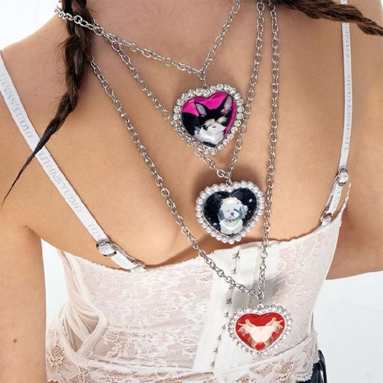 Fashionable 81Cm Long Necklace Designed With Cats And Dog Charm Great For Casual Outings