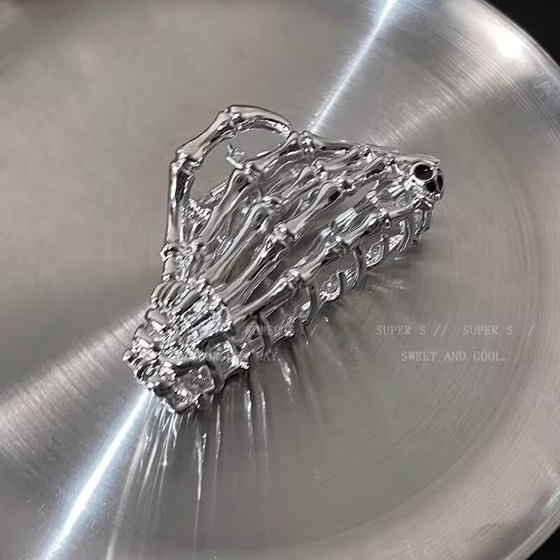 New Spider Web Metal Hair Crab Alloy Halloween Hair Claw Clips Hairgrip Hairpin Barrette Clamps Party Hair Accessories