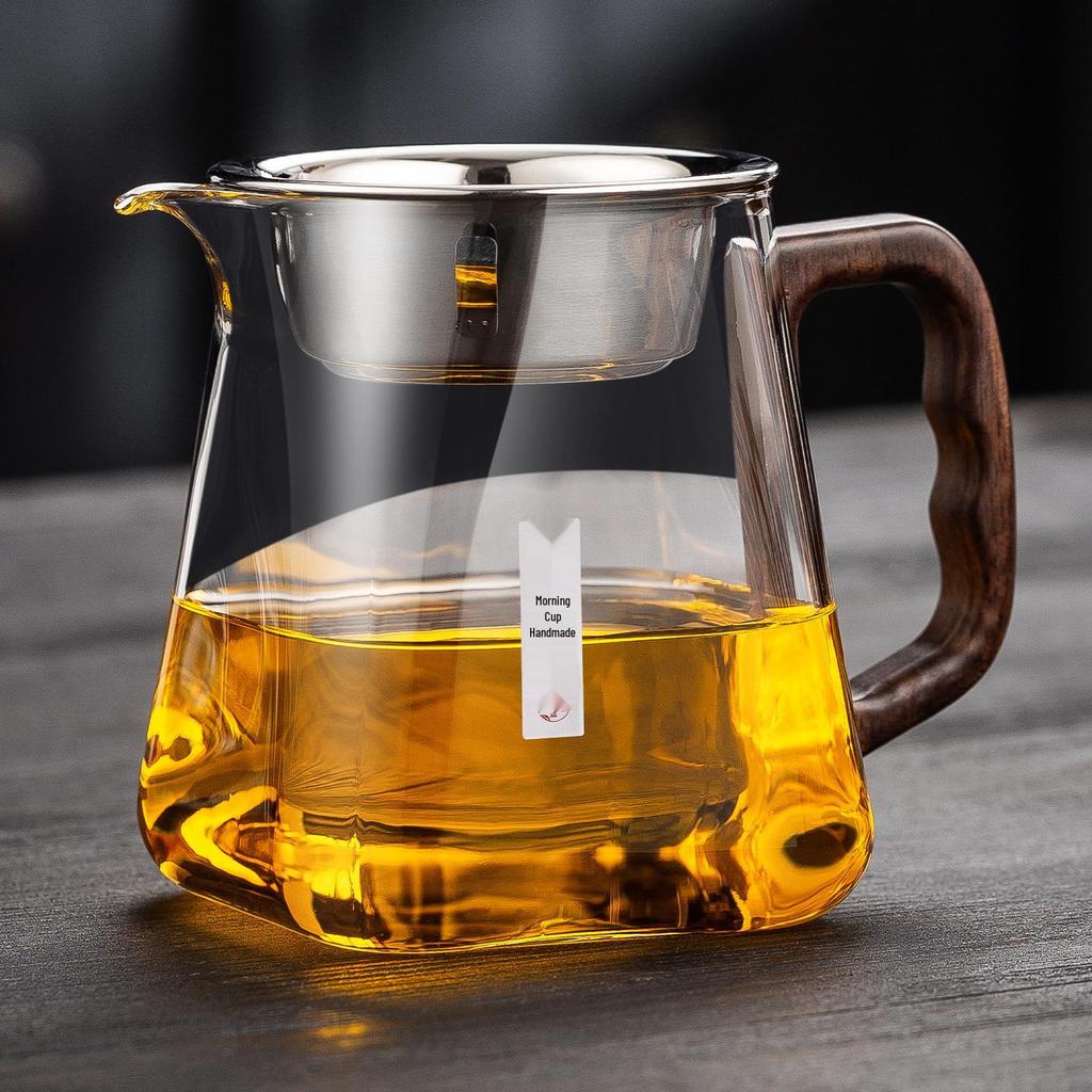 Wooden Handle Glass Gong Dao Bei: High-Temperature Resistant, Thickened Filter Tea Infuser Cup Set