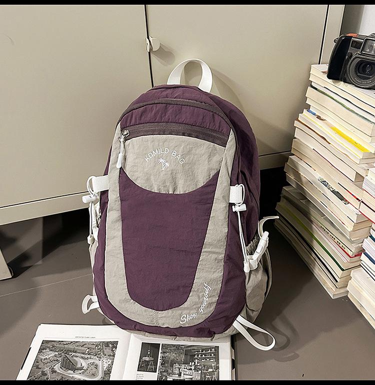 Stilvoller Leichter Wanderrucksack: Reisefreundliche Outdoor-Ausrüstung für Paare