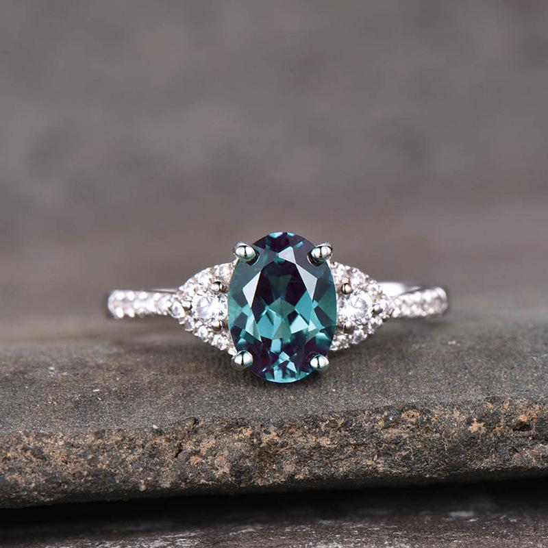 European And Korean Ring Women, Elliptical Geometric Design Simple Ring, Niche Elegant Triangle