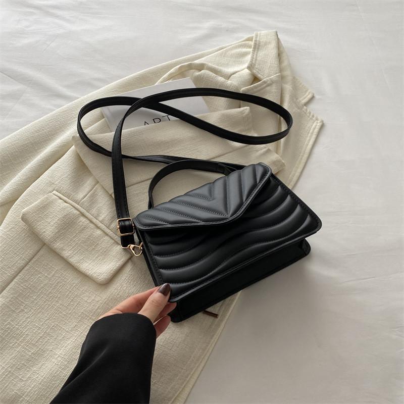 Шикарная повседневная маленькая квадратная сумка через плечо в винтажном стиле для женщин, черная и бежевая чёрный