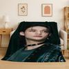 Kpop Hyunjin Stray Kids Coperta in Flanella Morbida Calda per Camera da Letto Soggiorno Letto Viaggio Campeggio Picnic Regalo