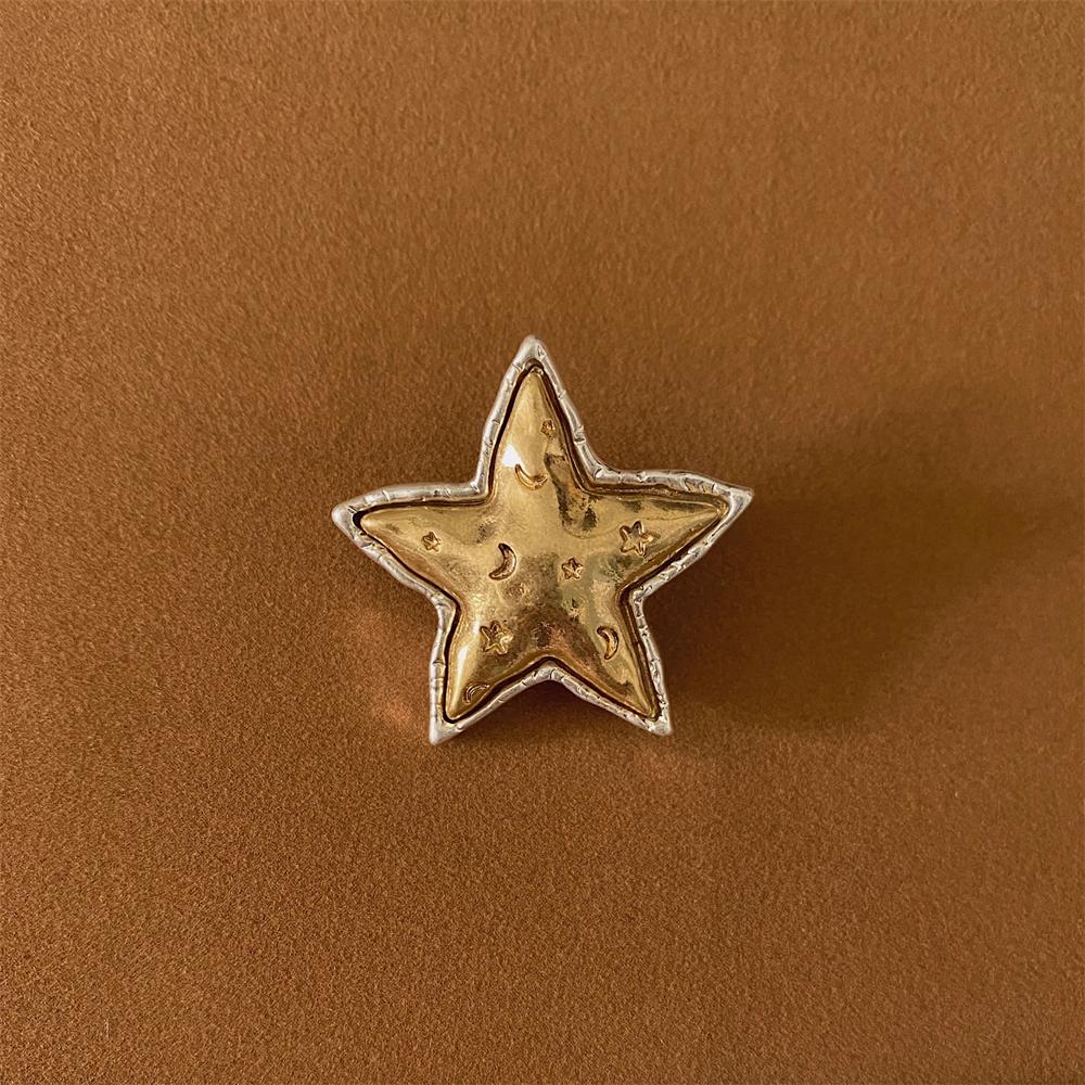 

SKEDS Vintage Rhinestone Flower Brooch Elegant Metal Aniaml Pins Coat Accessory for Autumn Winter Niche Suit Plant Pin