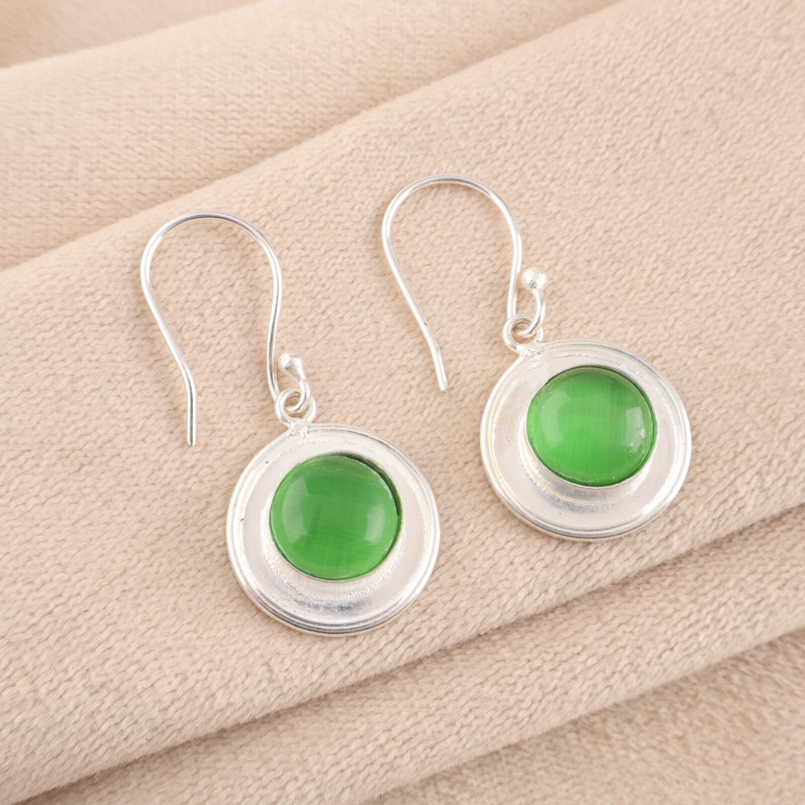

925 Sterling Silver Green Cat s Eye Gemstone Jewelry Handcrafted Earrings 1.40 EE-4-46