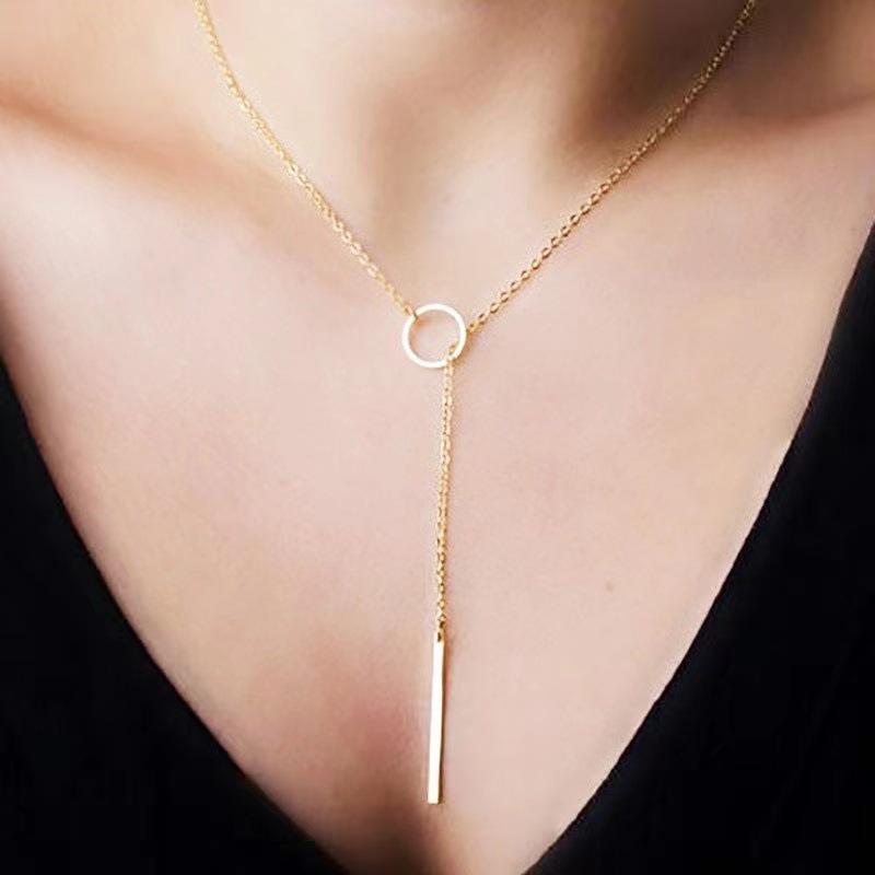 Elegantly Minimalist Chain Metal Choker Necklace - Versatile European and American Jewelry золотой