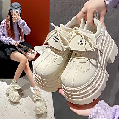 Höhenzunahme 10cm kleine Lederschuhe Damen 2025 Frühling neue kleine Mann Plateau Einzelne Schuhe Muffin JK Spice Girl Stil Slipper