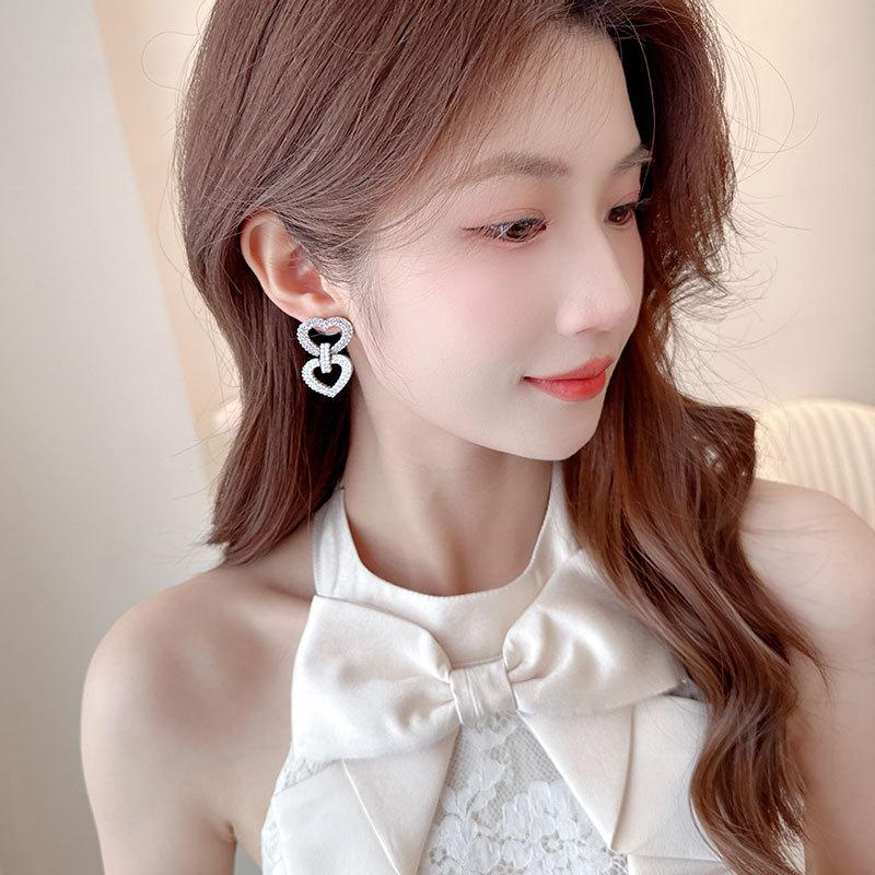 Ladies Light Luxury Design Double layered Love Earrings Elegant Fashionable Versatile and Unique Design Sense Earrings
