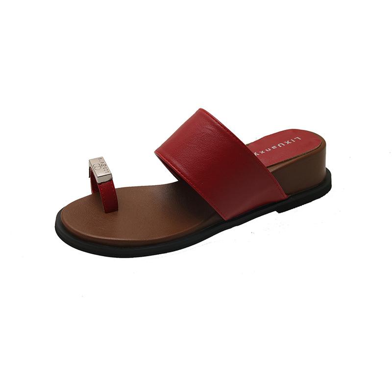 

Pull-over toe lightweight platform sandals for women wear 2025 new summer muffin non-slip metal buckle flip-flops 39
