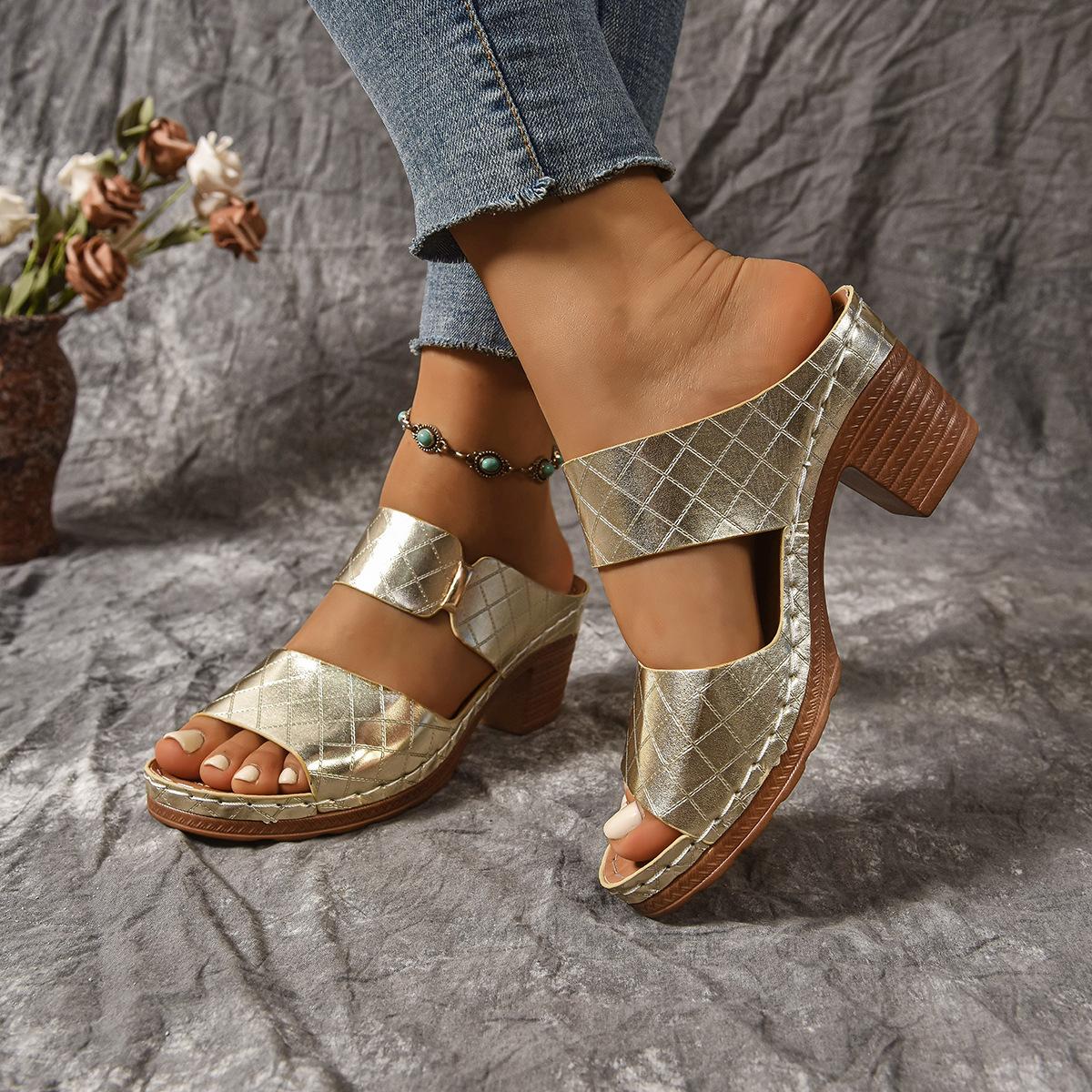 

European and American foreign trade large size embossed fashion cool slippers open-toed high-heeled slippers women s new thick heels 36