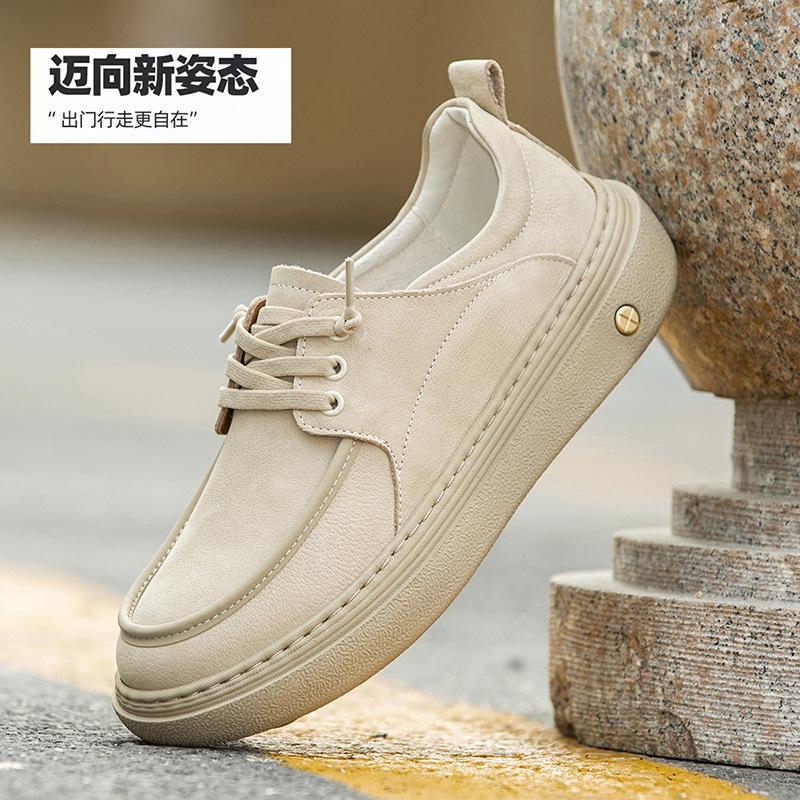 

Casual leather shoes autumn new thick-soled lightweight casual shoes lazy foot casual 45 брудно-білий