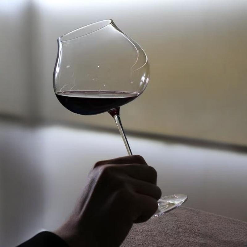 Nordic Ultra-thin Large Red Wine Glass  And High-end With An Excellent Feel Burgundy Glass Crystal Tall glass Banquet Wine