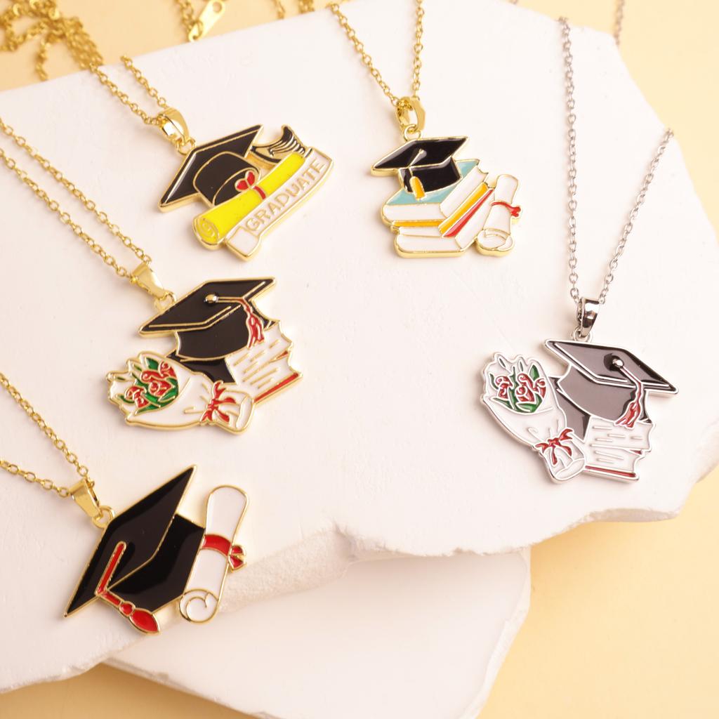 Fashionable New Design Graduation Commemorative Bachelor's Cap Necklace - Small-scale, Unique, Creative, and With A Sense of Design.