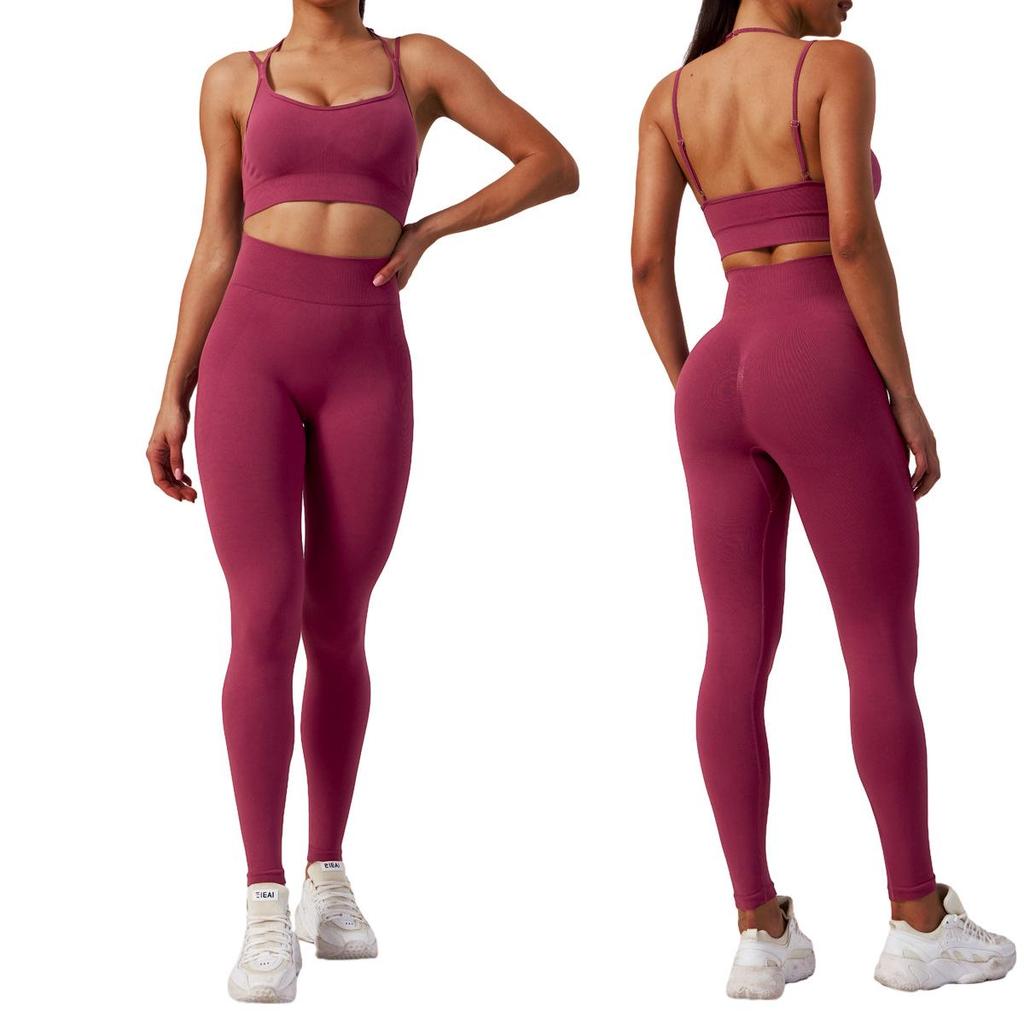 New Seamless Women's Yoga Set: Sports Bra, Fingerless Gloves, and Hip-Lifting Shorts for Fitness