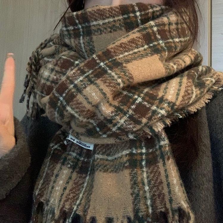 Women's Red Plaid Scarf: Stylish, Warm, and Perfect for Autumn & Winter