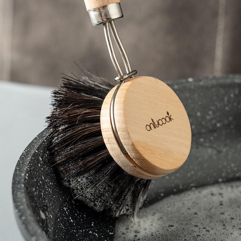 

Onlycook Beech Handle Pot Brush with Replaceable Head
