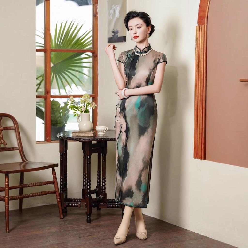 1011 spring and summer new mulberry silk cheongsam Suzhou improved retro Chinese ink dyed silk dress high sense