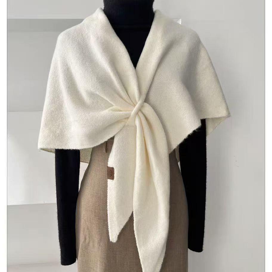 Wool Blend Cross-Knit Triangle Shawl: Women's Versatile Fashion Outerwear