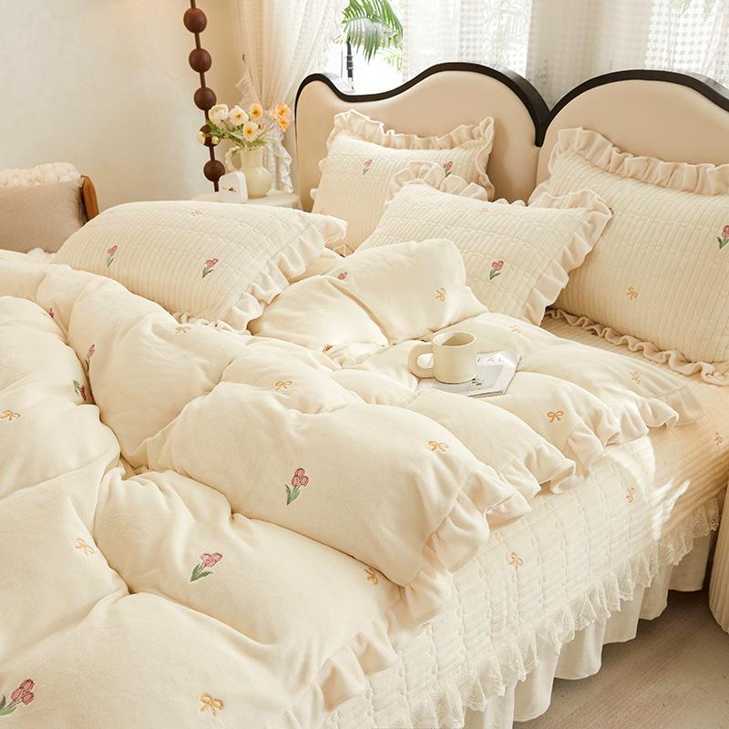 Thickened Milk Fleece Four-Piece High Gram Weight Embroidered Quilting Bed Cover Kit Lace Single Quilt Cover