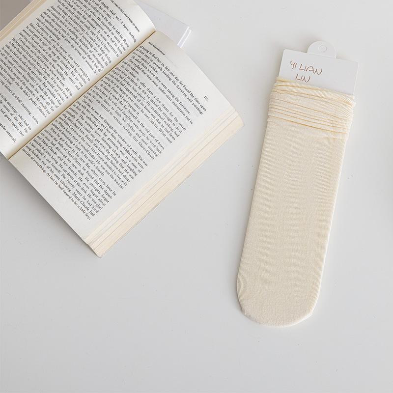 

Oxygen Cotton Colorful Breathable Women s Mid-Calf Rolled Edge Socks - Korean & Japanese Style