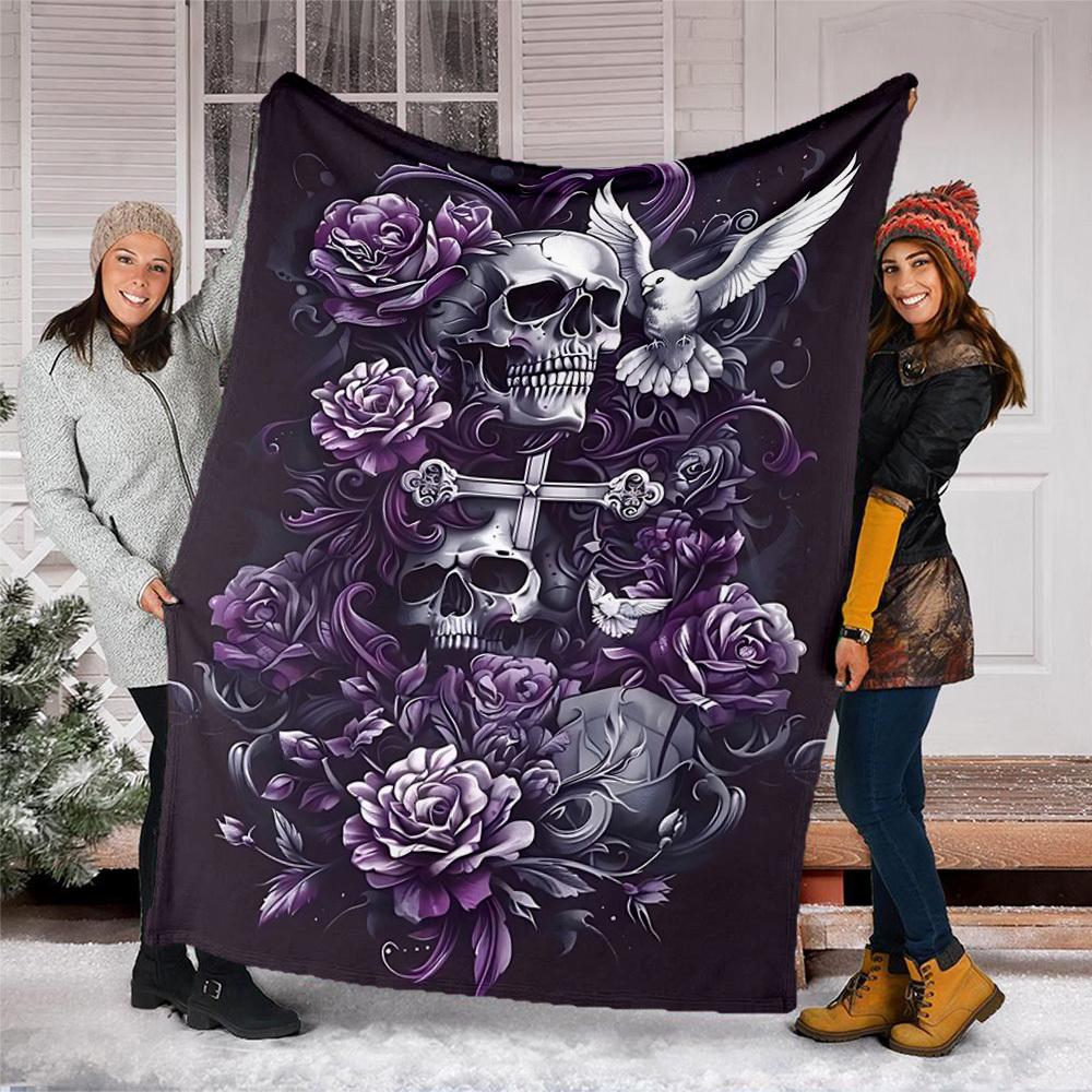 1pc Skull Roses Cross Outdoor Flannel Blanket , Machine Washable Perfect Gift for Birthday , Holiday Travel Accessory , Durable Material