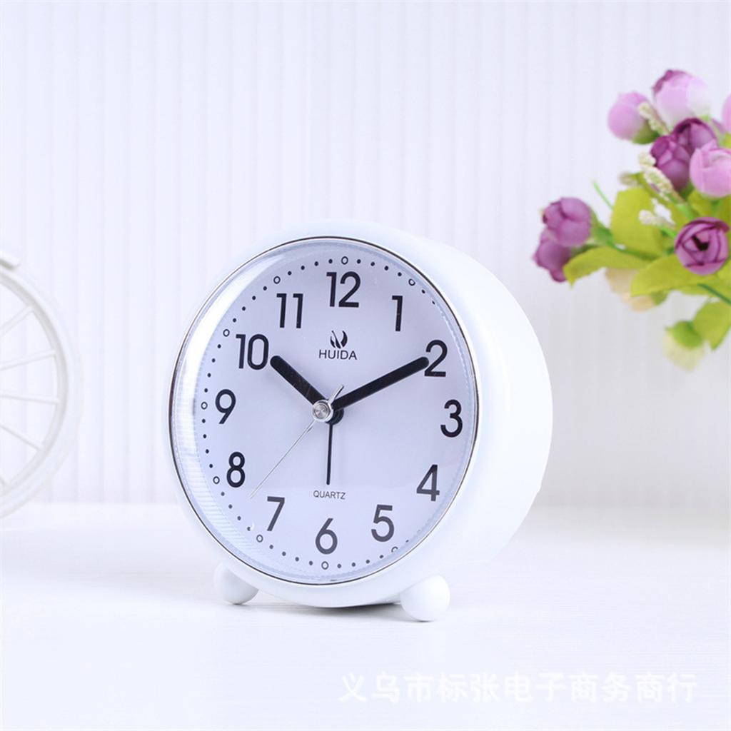 Analog Alarm Clock 4inch Super Silent Non Ticking Small Clock Night Light Battery Operated Simple for Bedroom Desk