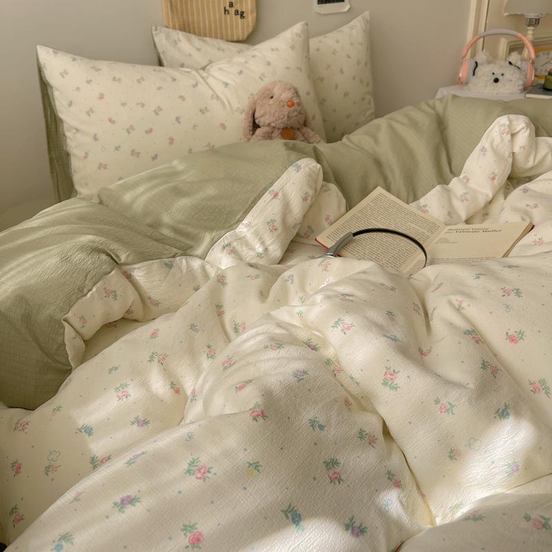 

Комплект постельного белья из четырех предметов типа А из двойной пряжи, мультяшная простыня, пододеяльник, общежитие, комплект постельного белья из трех предметов 1.2m three-piece set